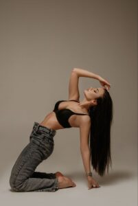 Poses for Bold Photography - The Candid Shoot