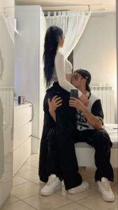 Poses for Intimate Couple Photoshoots