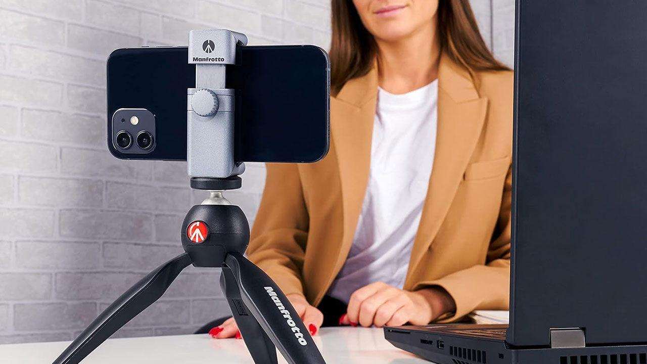 Smartphone - Best Camera Under ₹30,000 for YouTube & Vlogging