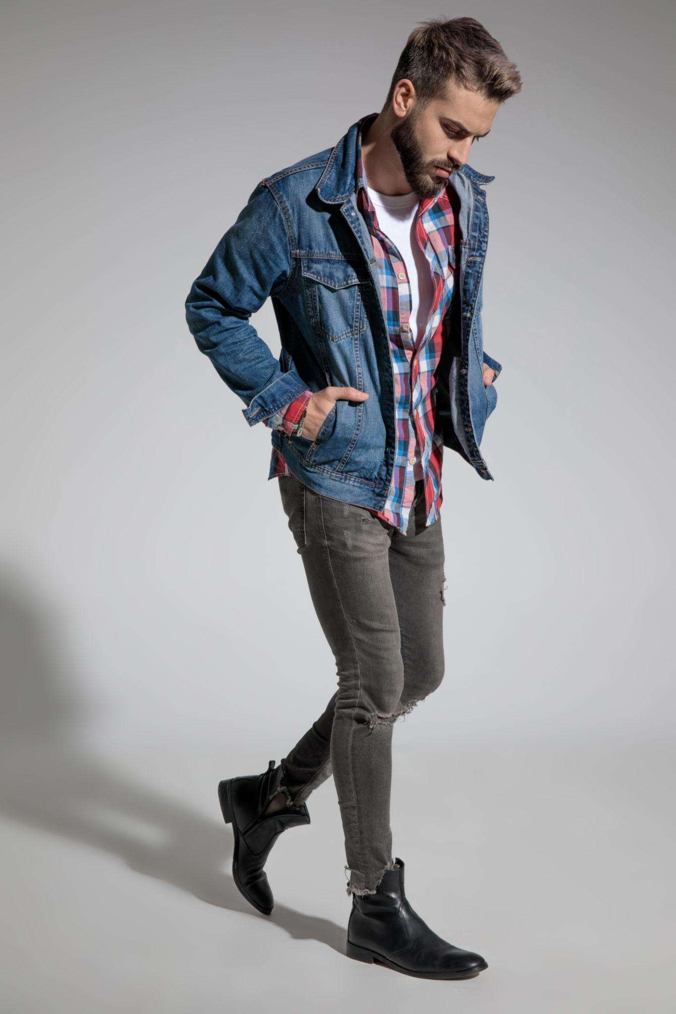 Standing Natural Poses - Natural Poses for Photos