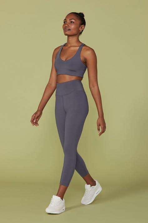 Walking Pose - Standing Poses for Photoshoot