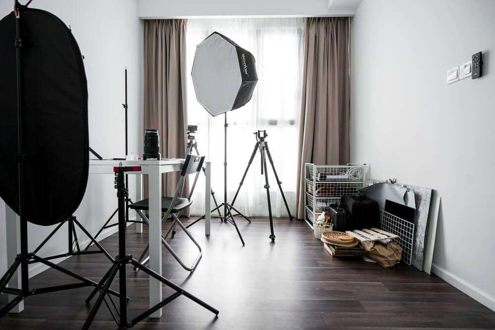 Creative Props Photoshoot - DIY Photoshoot Ideas