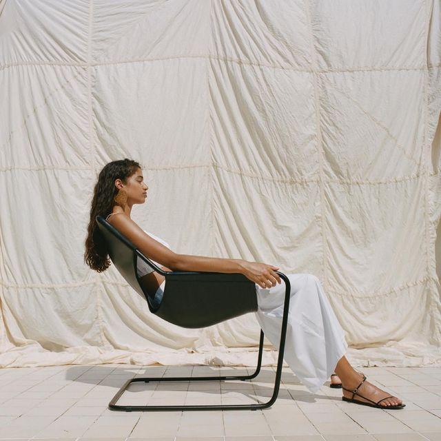 Editorial Sitting Pose - Best Fashion Photography Poses - The Candid Shoot
