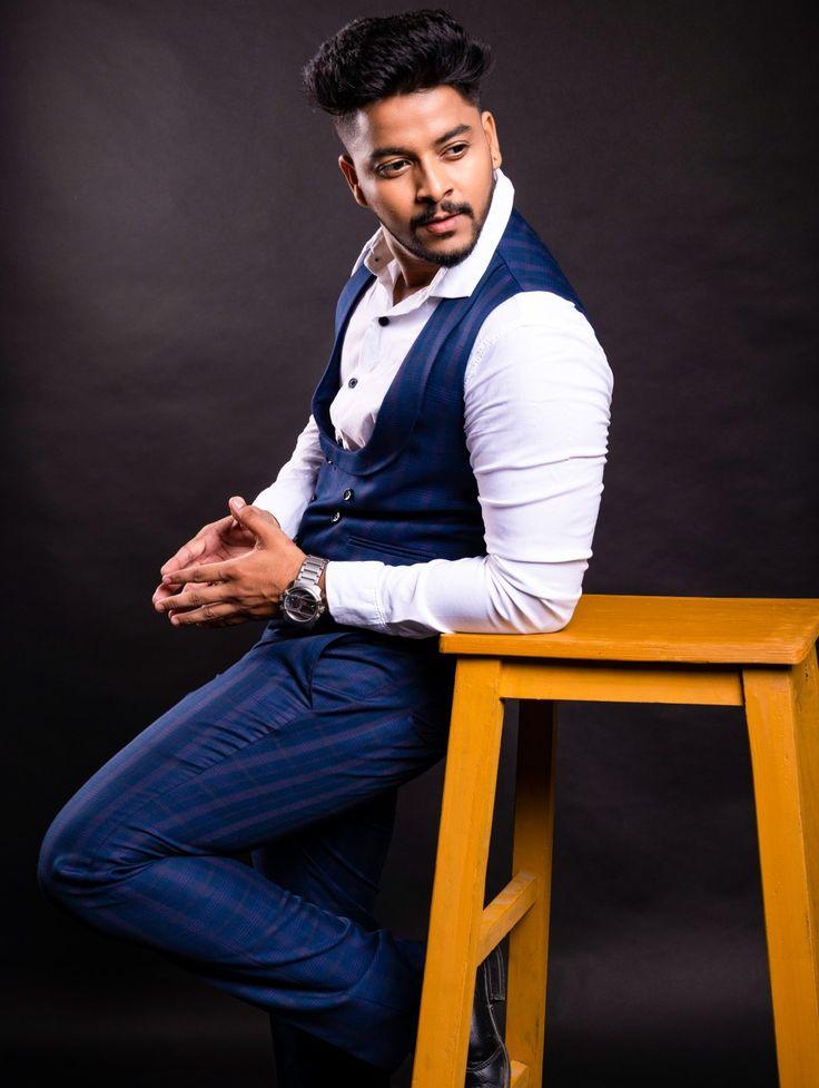 Jacket Adjustment Pose - Best Fashion Photography Poses - The Candid Shoot