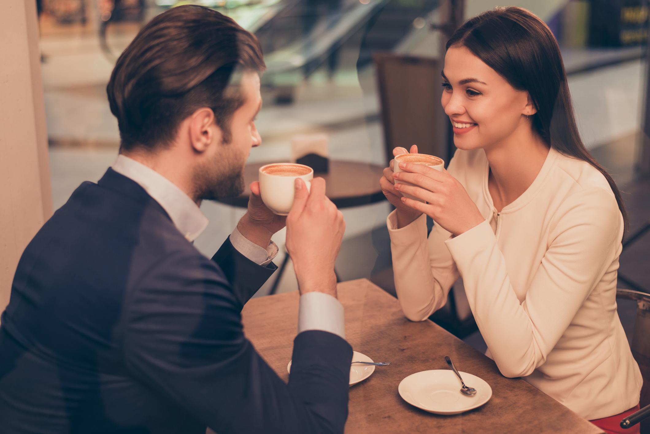 Cafe themed pre wedding photoshoot - Benefits of a pre wedding photoshoot
