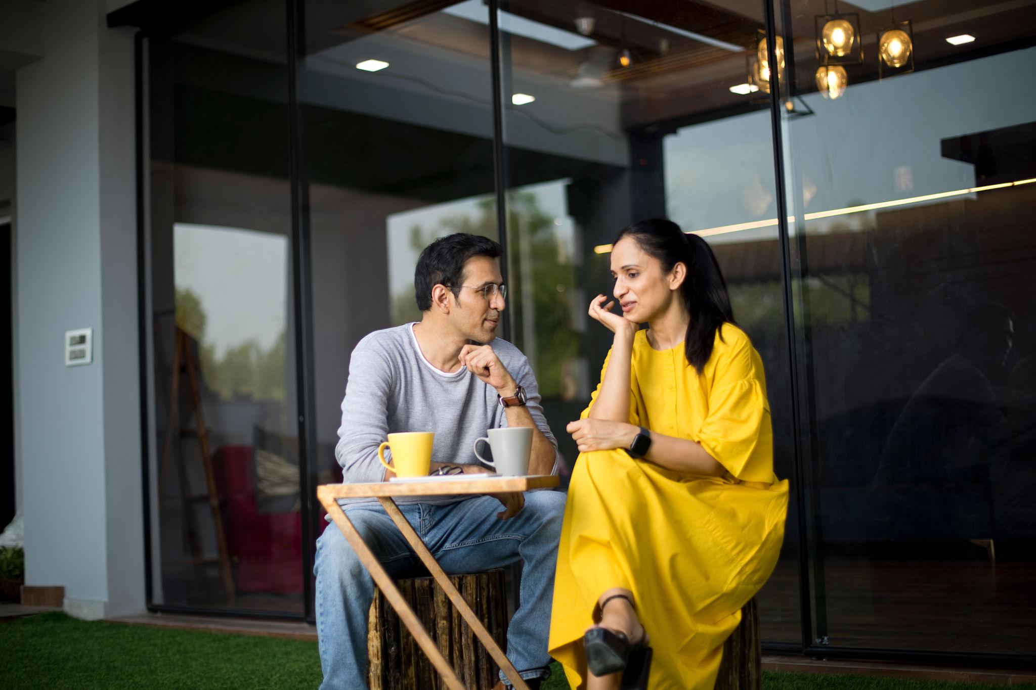 Cafe themed pre wedding photoshoot - Benefits of a pre wedding photoshoot