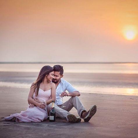 beach couple poses