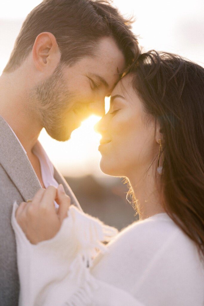 Cute Couple Pose Ideas 