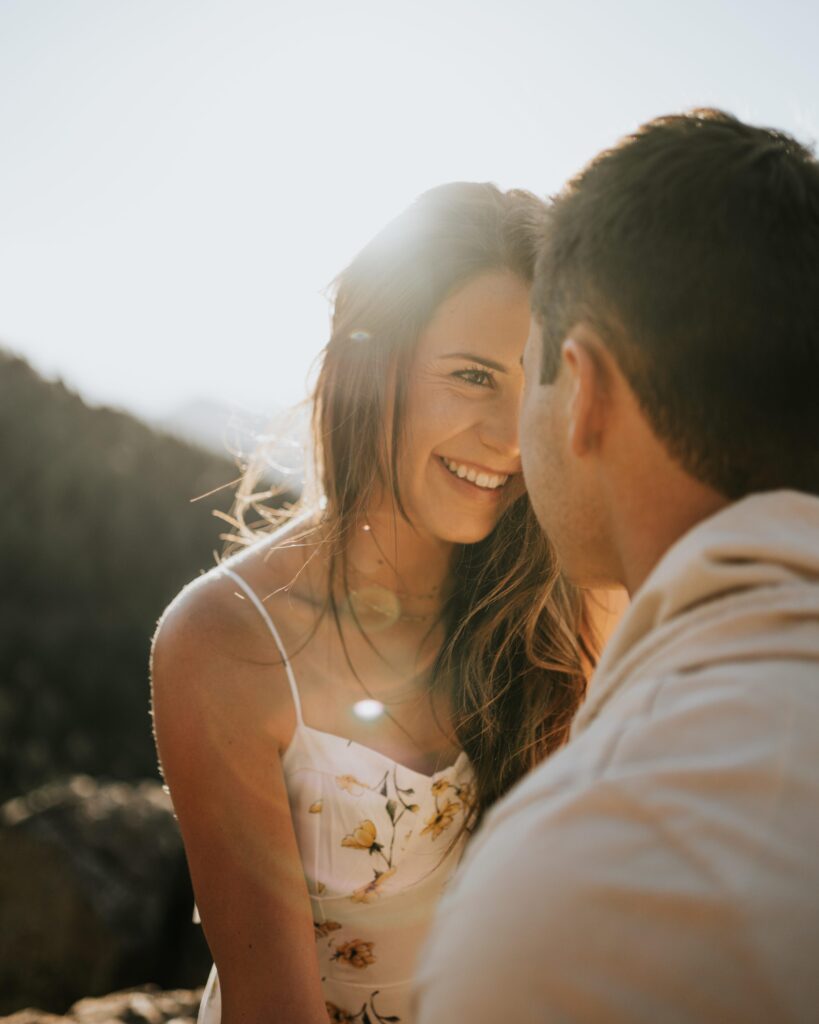 Cute Couple Pose Ideas 